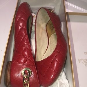 Michael KORS RAMSEY LOGO CHAIN QUILTED RED BLACK BALLET FLATS